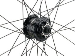 Urban Alivio Disc 6-Loch DT Swiss 466d 28" Laufradsatz -Zubehör Geschaft 399640